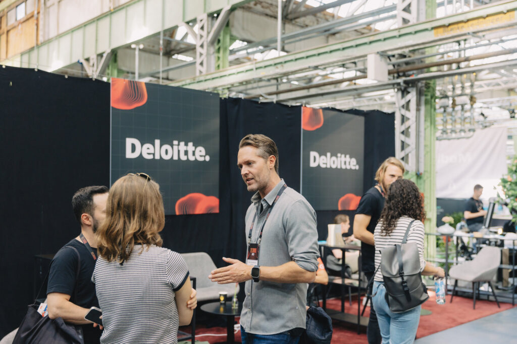 Conversations at the Investor Lounge during TechBBQ