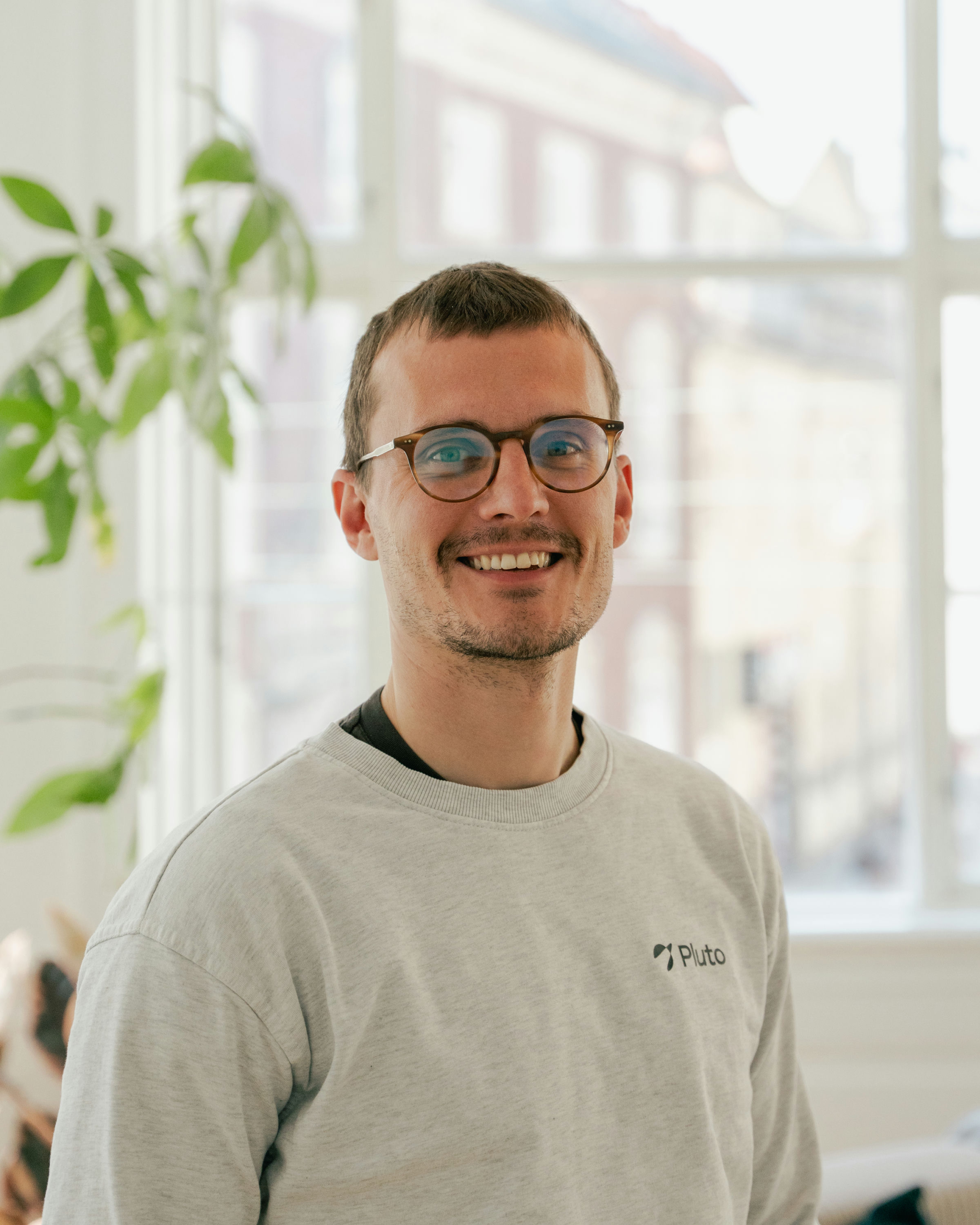 Joakim Bruchmann, Pluto