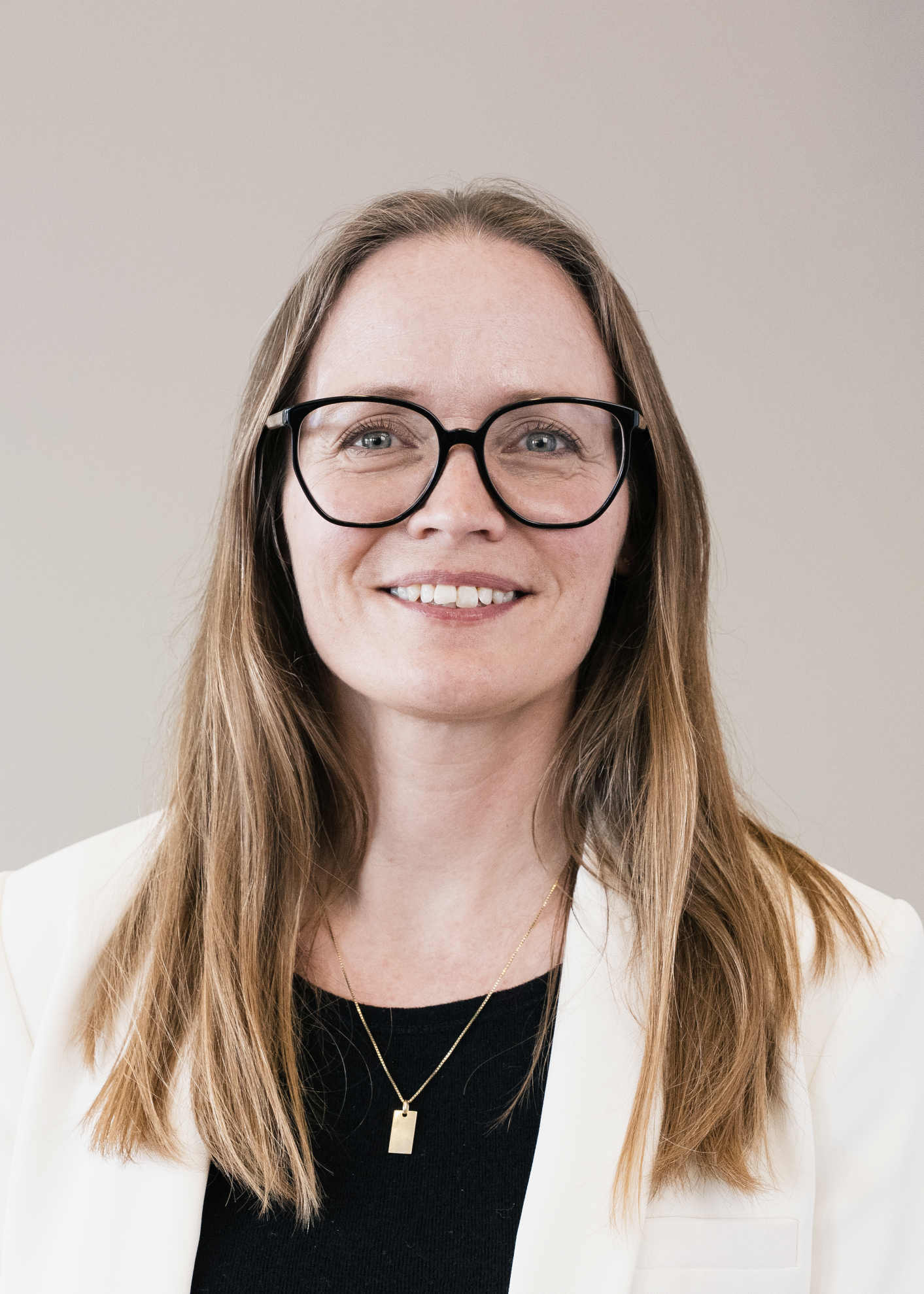 Lone Søndergaard, Active Owners